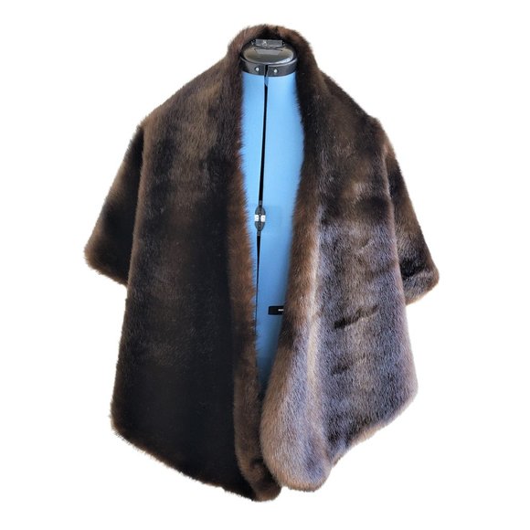 2000s to modern Faux Fur Stole made by Silk and Sable - Picture 2 of 9